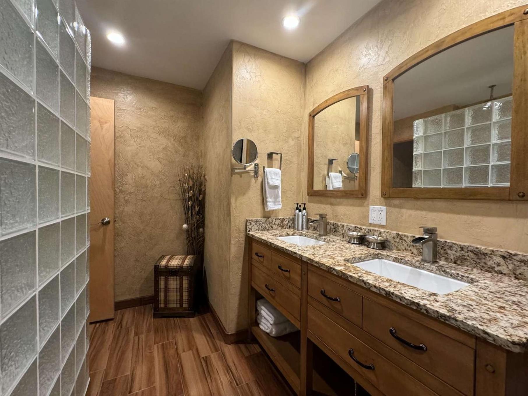 Best Location In The Heart Of Lions Head, Ski Lockers, Jacuzzi And Pool Vail Buitenkant foto